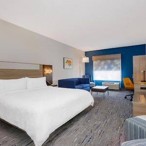 King Suite Mobility accessible